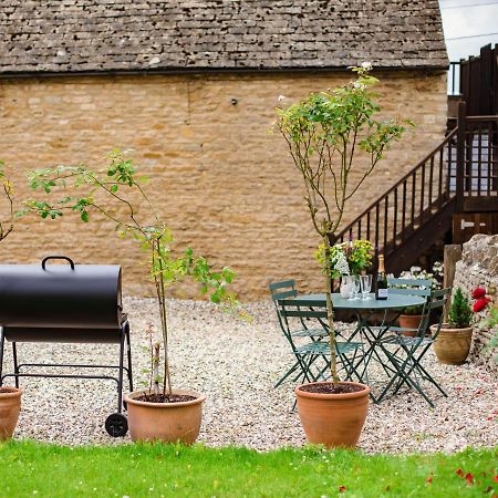 Hayloft At Newbarn Farm Villa Chipping Norton Exterior foto